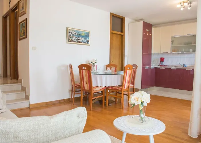 Mara Apartman