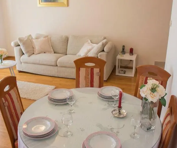 Mara Apartman