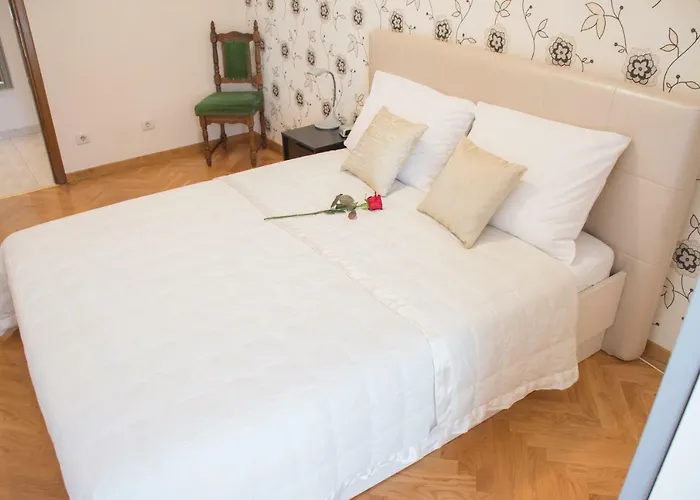 Mara Apartman *